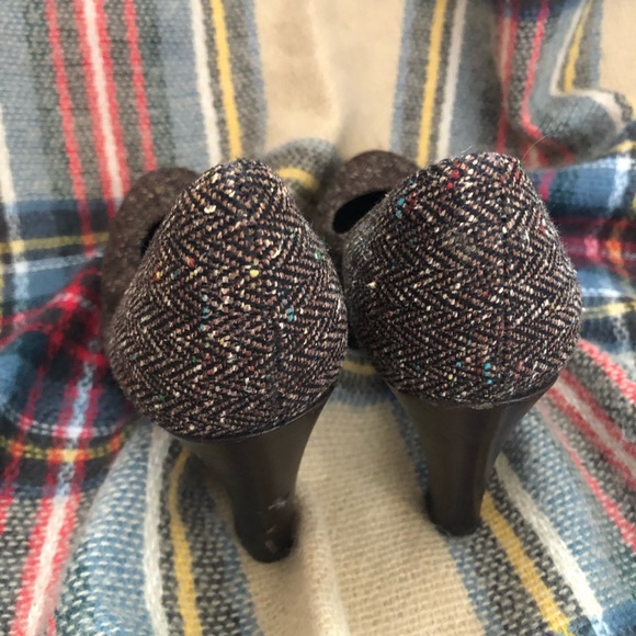 Candies Brown Tweed Heels - Picture 3 of 7